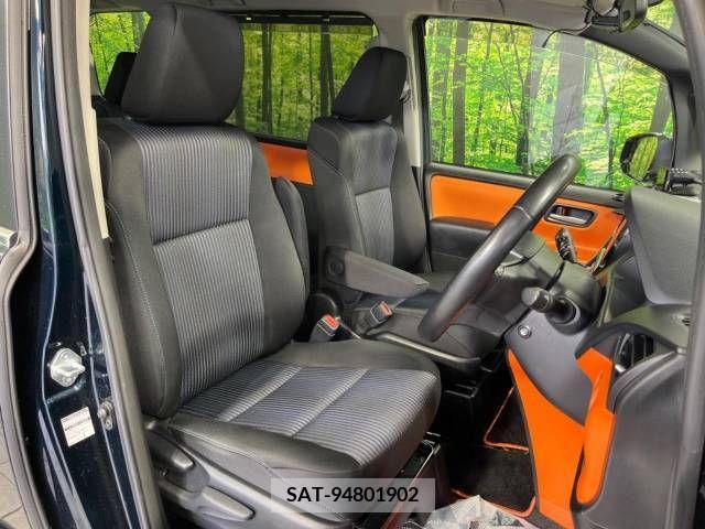 Toyota VOXY 2014-08 321406-8