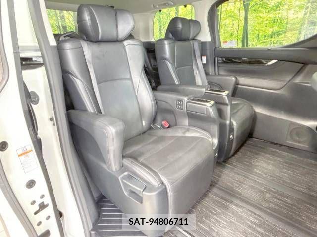 Toyota ALPHARD 2016-08 299343-9