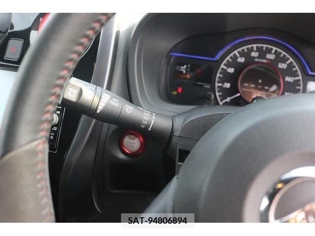 Nissan NOTE 2017-03 279895-16