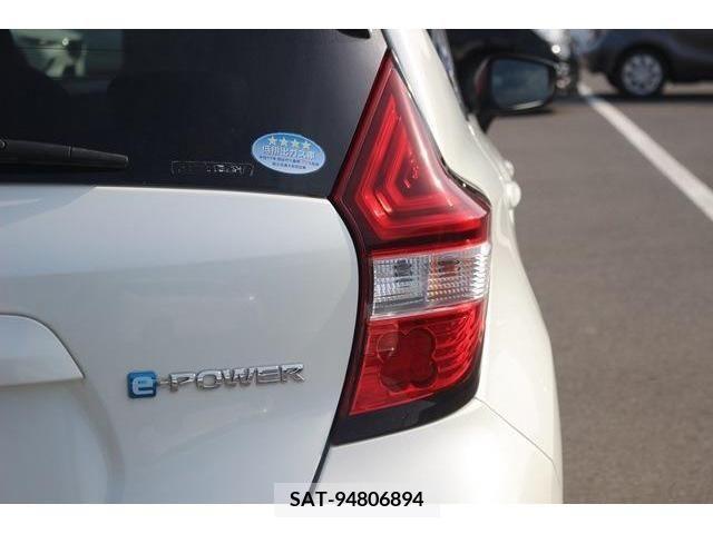 Nissan NOTE 2017-03 279895-11