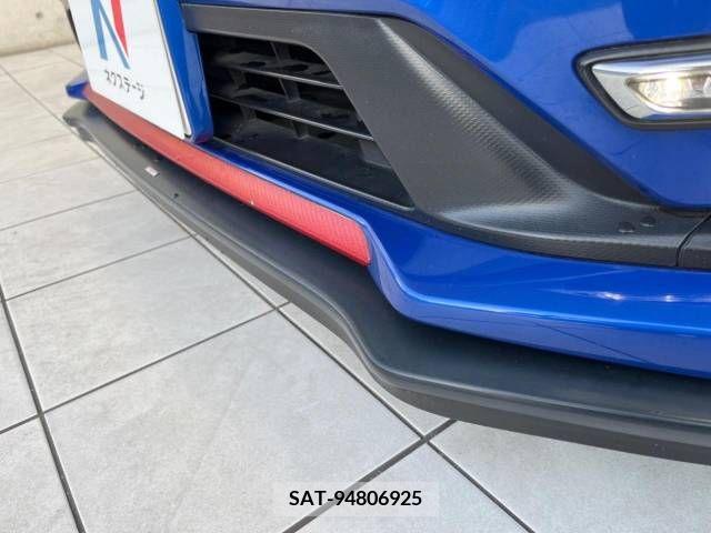 Subaru LEVORG 2017-09 362661-4