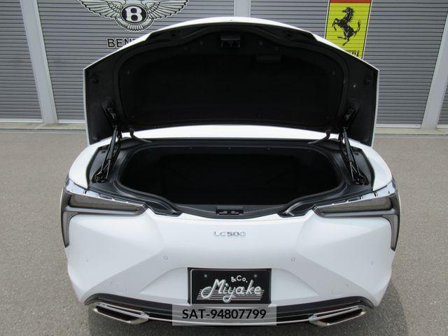 Lexus LC 2023-04 200450-28