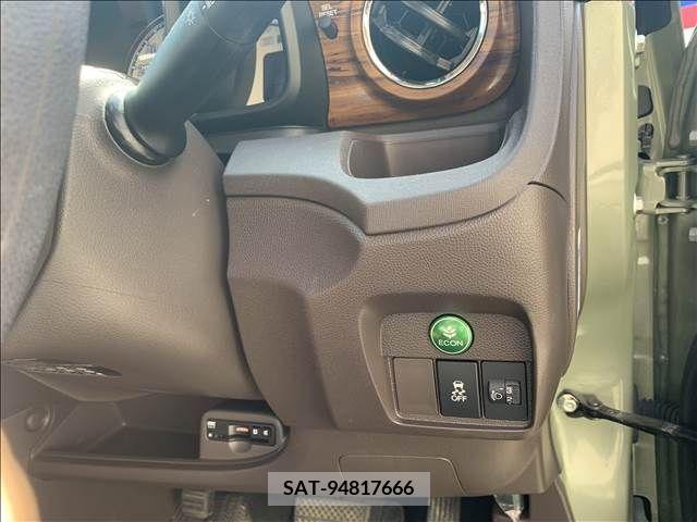 Honda N-ONE 2018-06 279643-13