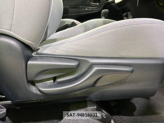 Toyota VITZ 2015-08 337026-7