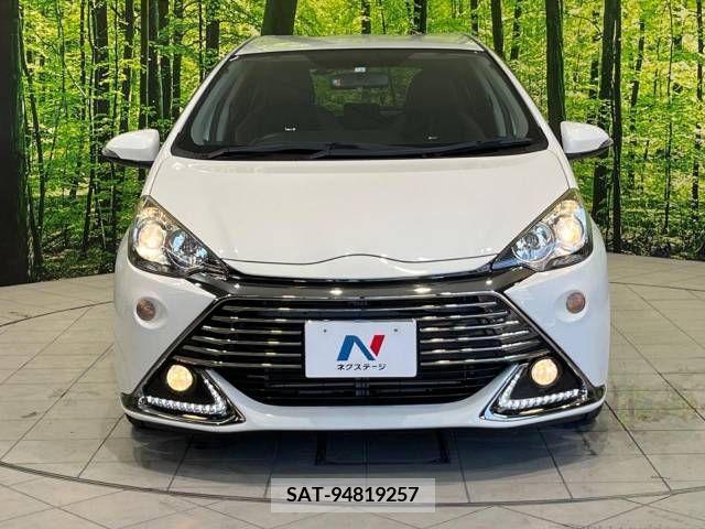 Toyota AQUA 2014-02 389355-14