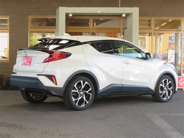 Toyota C-HR 2021-02 10069-2