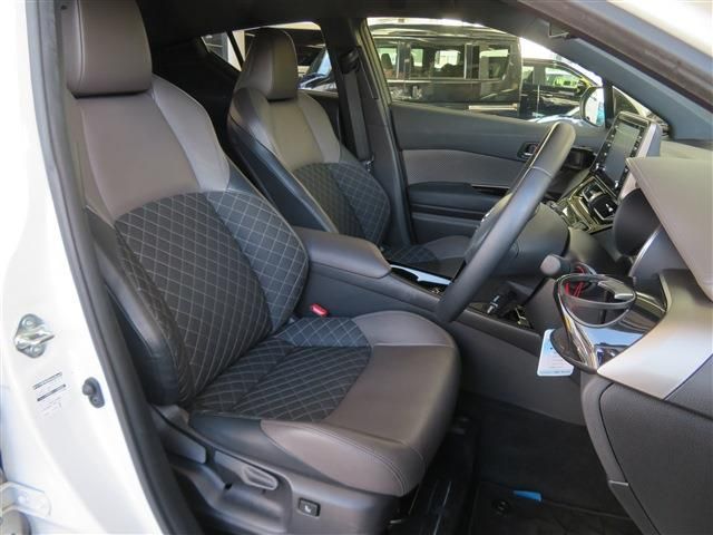Toyota C-HR 2021-02 10069-5