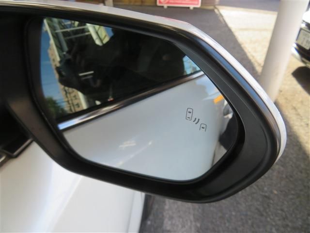 Toyota C-HR 2021-02 10069-17