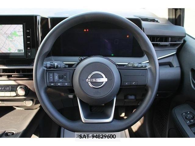 Nissan NOTE 2022-10 352108-16