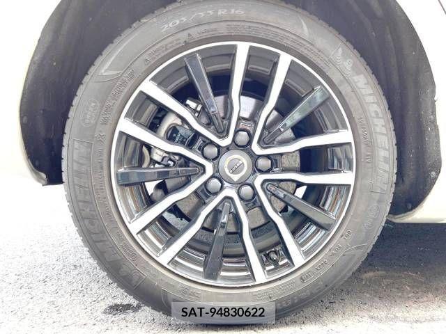 Volvo V40 2019-02 288638-15