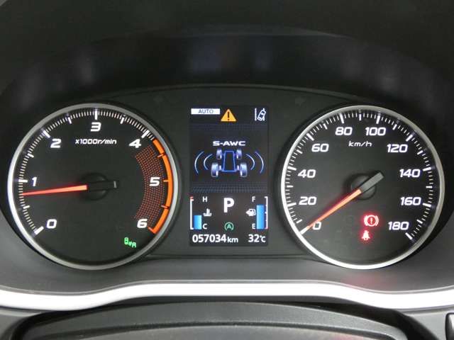 Mitsubishi ECLIPSE CROSS 2019-06 18743-10