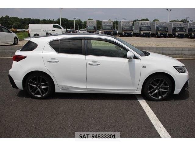 Lexus CT 2017-09 353924-4