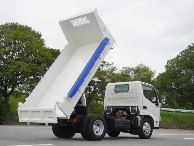 Hino DUTRO 2012-03 195891-1