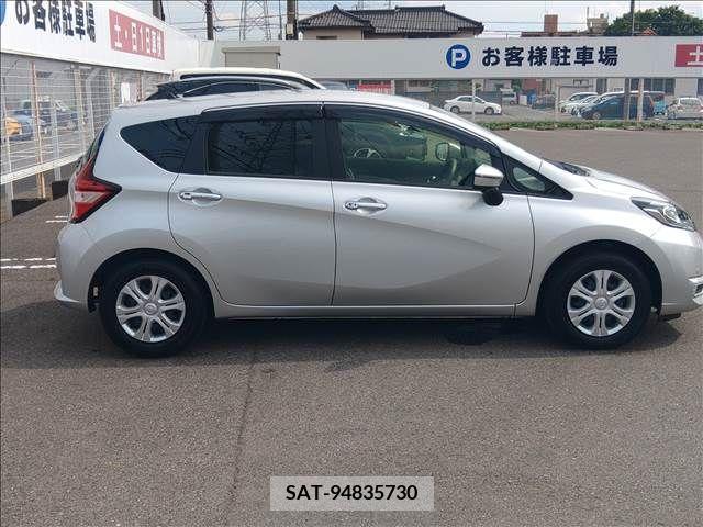 Nissan NOTE 2018-11 302435-2