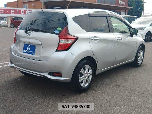 Nissan NOTE 2018-11 302435-1