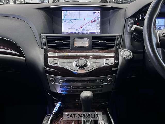 Nissan FUGA 2013-08 270702-19