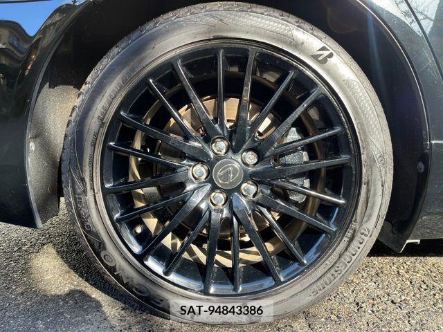 Lexus LS 2015-06 210775-11
