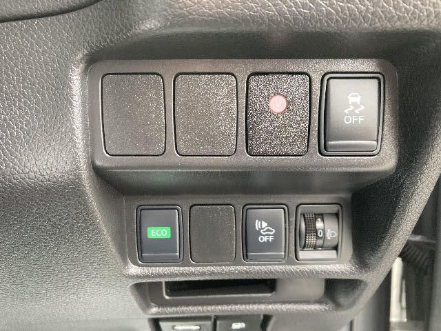 Nissan X-TRAIL 2018-01 5090-8