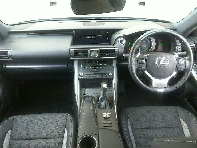 Lexus IS 2020-05 4412-1