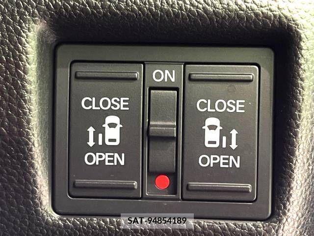 Honda N BOX CUSTOM 2019-06 279284-6