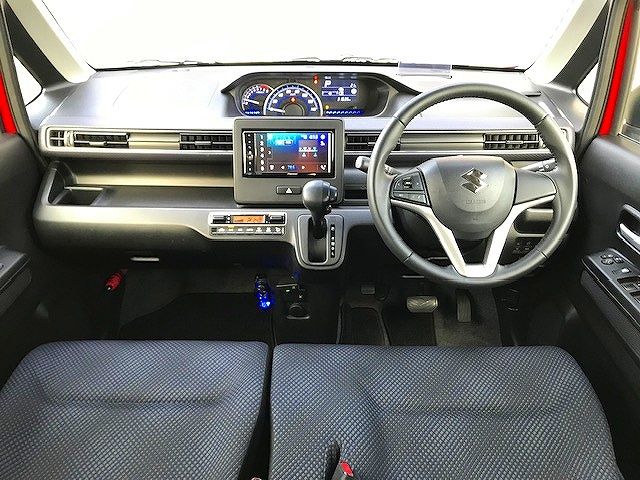 Suzuki WAGON R 2018-07 12556-1