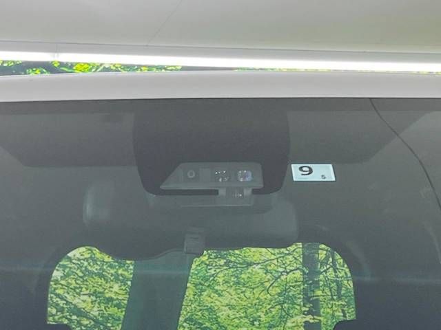 Toyota VOXY 2020-09 18599-3