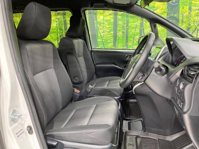 Toyota VOXY 2020-09 18599-8