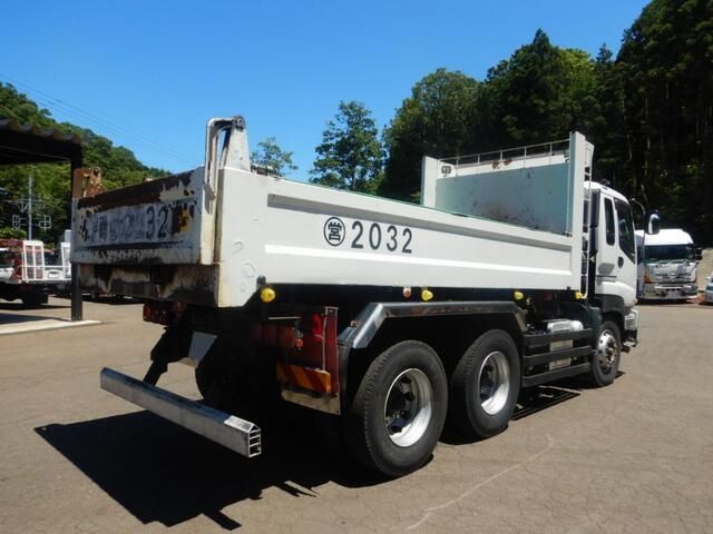 Isuzu GIGA 2014-10 660-6