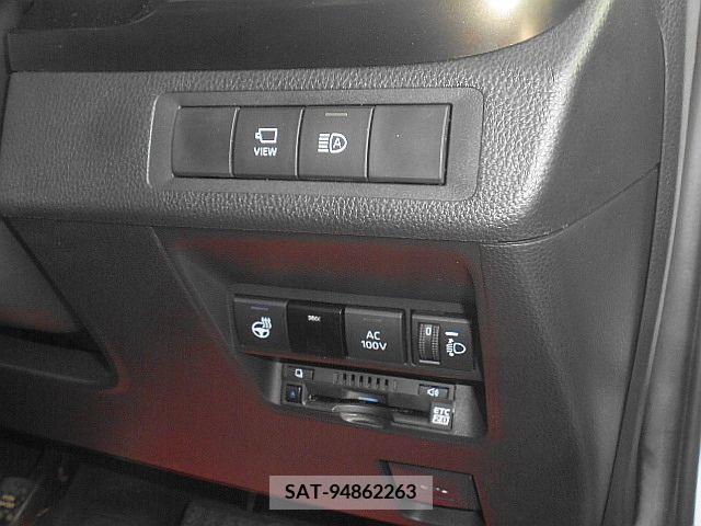Toyota AQUA 2021-11 331281-20
