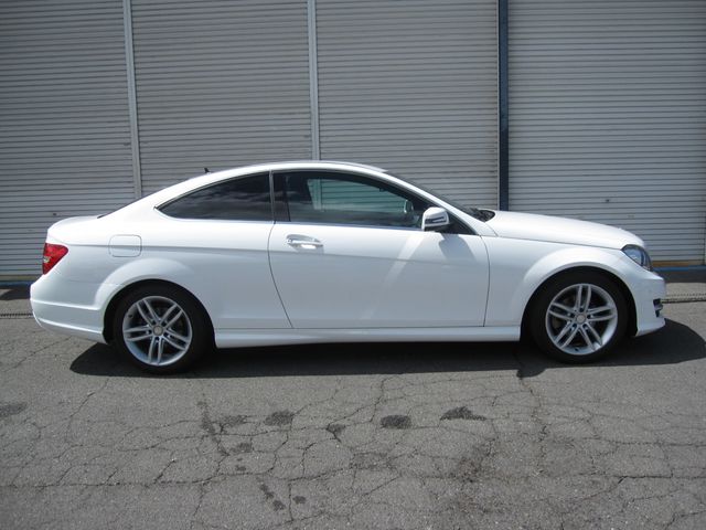 Mercedes Benz C-CLASS 2013-04 23332-4