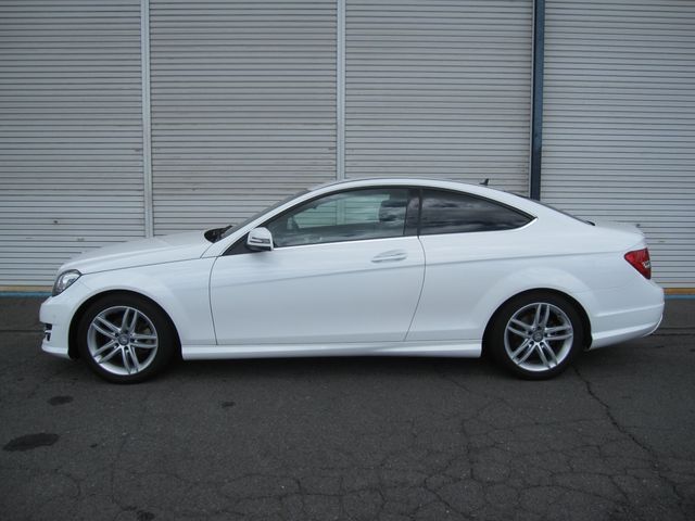 Mercedes Benz C-CLASS 2013-04 23332-3