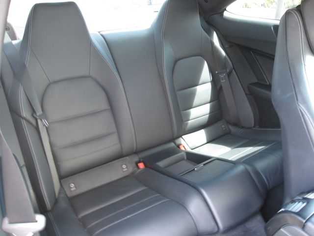 Mercedes Benz C-CLASS 2013-04 23332-22
