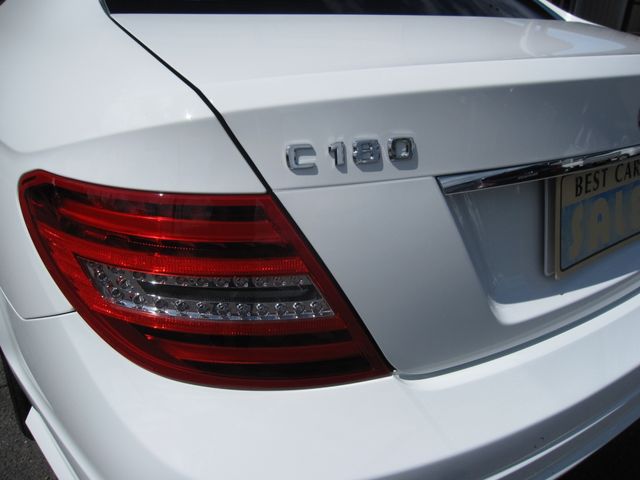 Mercedes Benz C-CLASS 2013-04 23332-6