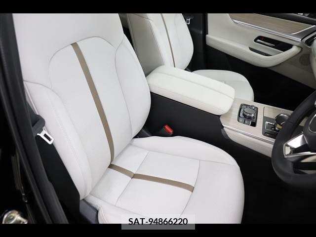 Mazda CX-60 2023-08 203243-10