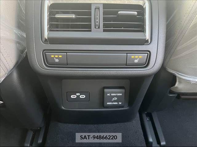 Mazda CX-60 2023-08 203243-5