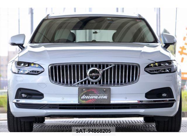 Volvo V90 2021-07 345367-3