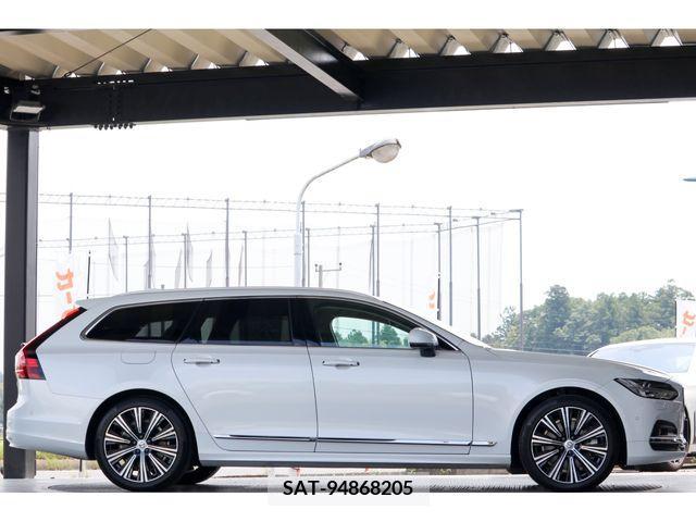 Volvo V90 2021-07 345367-5