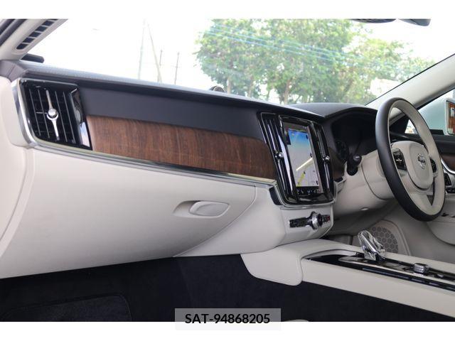 Volvo V90 2021-07 345367-20
