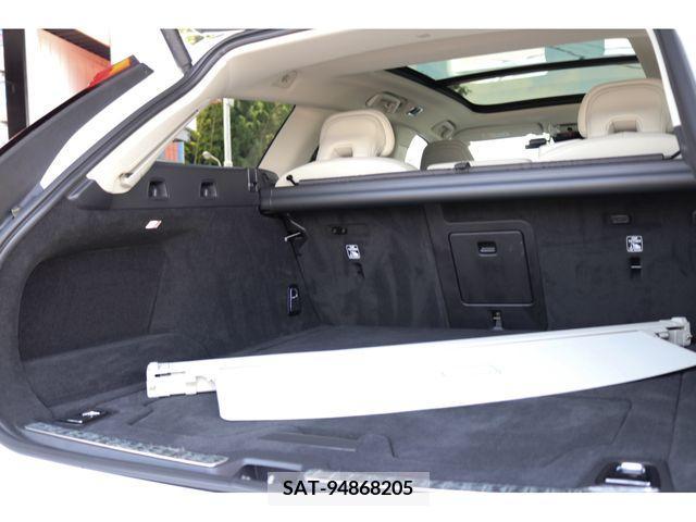 Volvo V90 2021-07 345367-28