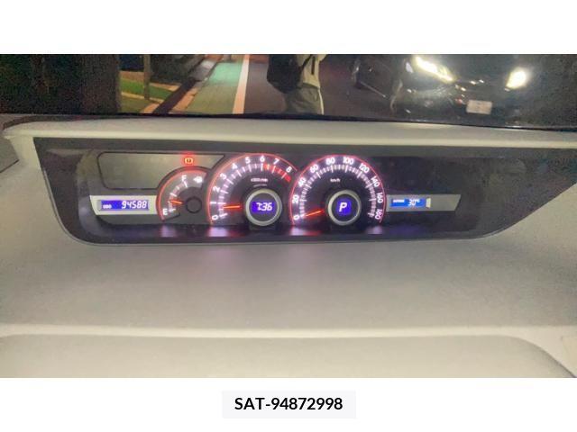 Toyota NOAH 2008-07 392844-11