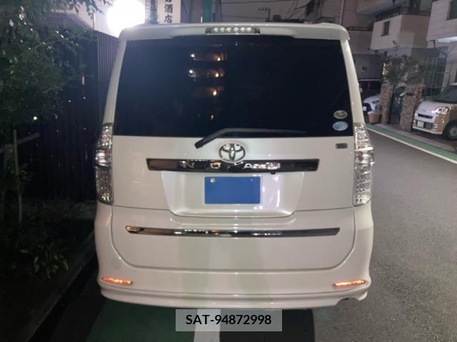 Toyota NOAH 2008-07 392844-2