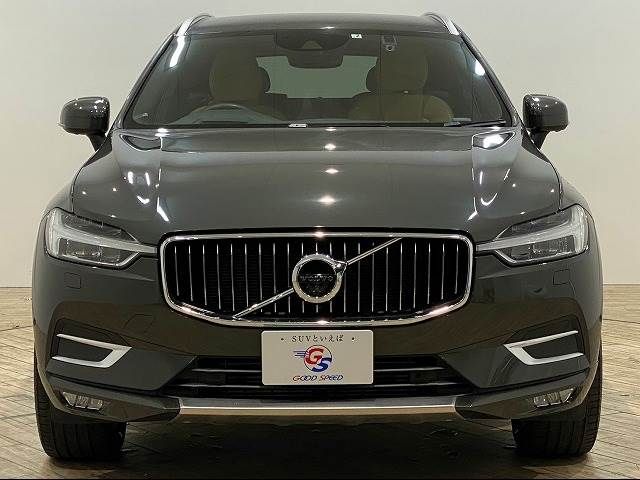 Volvo XC60 2019-02 18933-12