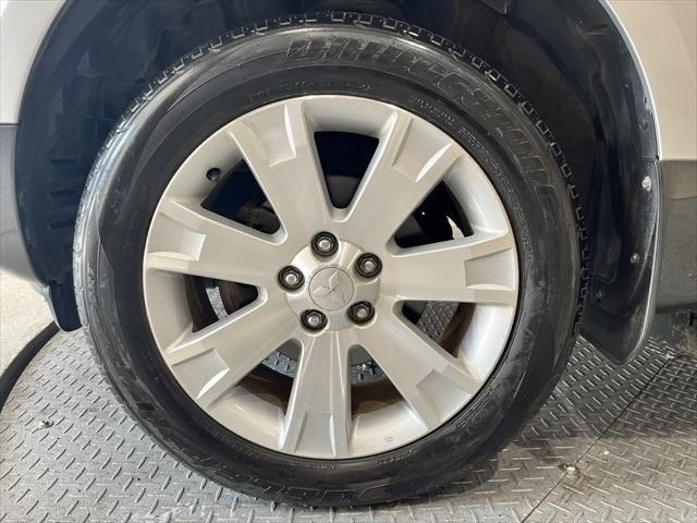 Mitsubishi DELICA D5 2018-07 23561-13