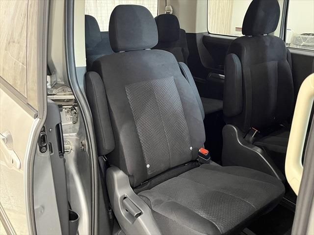 Mitsubishi DELICA D5 2018-07 23561-19