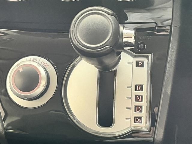 Mitsubishi DELICA D5 2018-07 23561-26