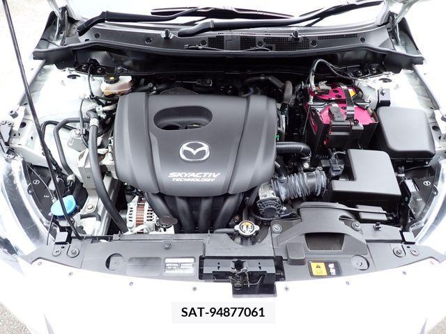 Mazda DEMIO 2018-05 216497-23