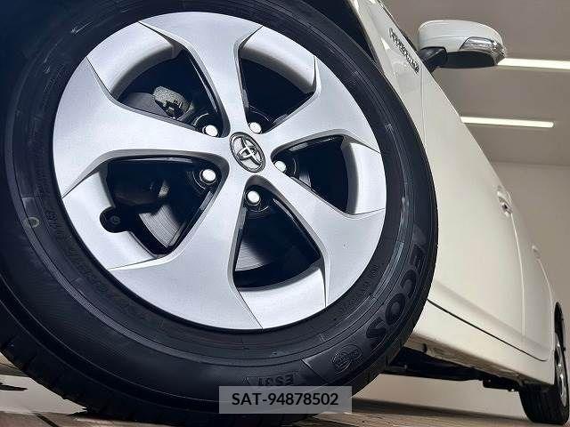 Toyota PRIUS 2013-10 336231-18