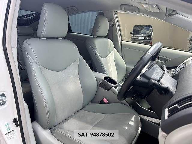 Toyota PRIUS 2013-10 336231-8