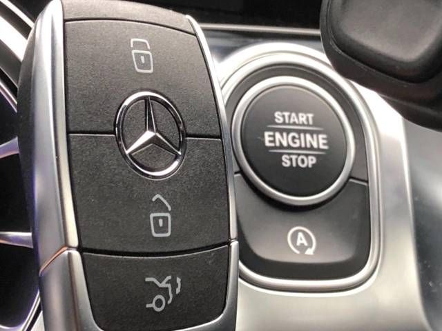 Mercedes Benz GLB-CLASS 2020-11 184925-6