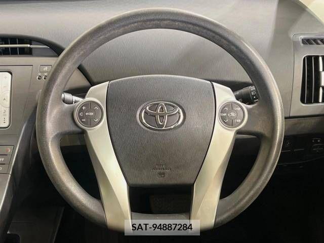 Toyota PRIUS 2012-06 284324-8